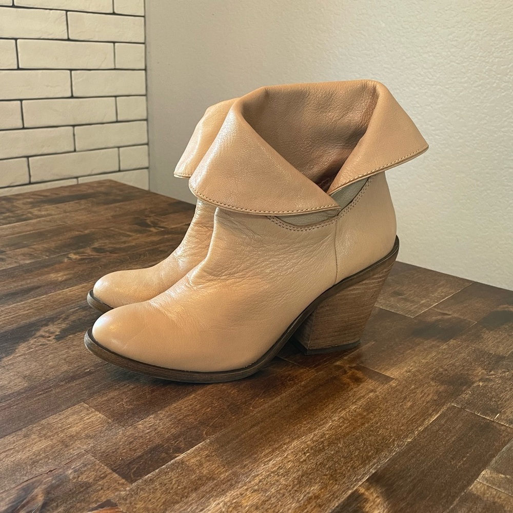 Lucky Brand fold over leather boots